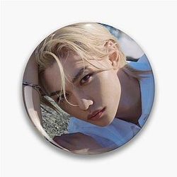 Felix stray Kids summer vibes boyfriend material SKZ kpop sunshine beach waves Pin