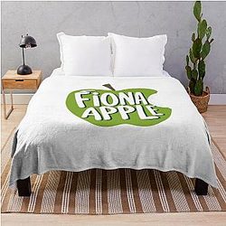 Fiona Apple worshipper Throw Blanket