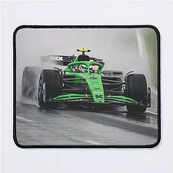 Gabriel Bortoleto in Sauber F1 Pad