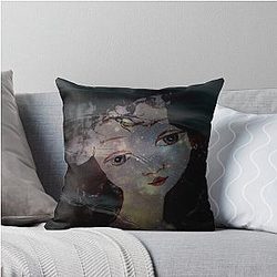 The Mirror of Galadriel Pillow