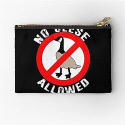 No Canadian Goose Zipper Pouch