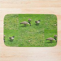 Boston Goose Bath Mat