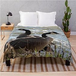 Canada Geese Throw Blanket
