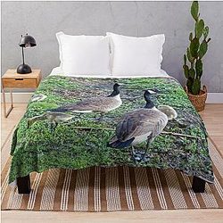 Family of Geese Throw Blanket