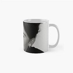 Gorgeous Gracie Abrams Classic Mug