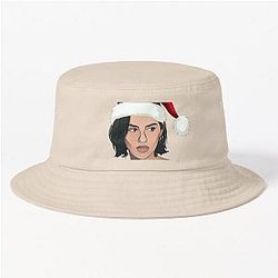 Gracie Abrams Christmas Hat