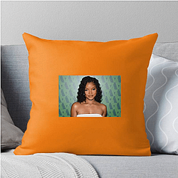 Screen Siren Halle Bailey Pillows Cover