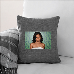 Screen Siren Halle Bailey Pillows Cover