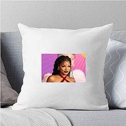 Academy Award Winner Halle Bailey Pillows Cover