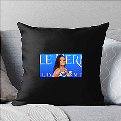 Red Carpet Queen Halle Bailey Pillows Cover