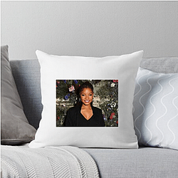 Leading Lady Halle Bailey Pillows Cover