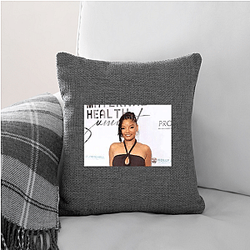 Legendary Actress Halle Bailey Pillows Cover
