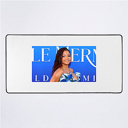 Red Carpet Queen Halle Bailey Mouse Pads