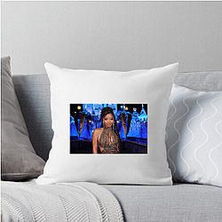 Hollywood Starlet Halle Bailey Pillows Cover
