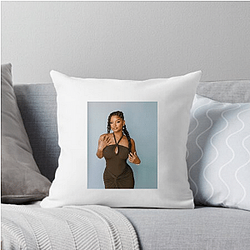 Breakout Actress Halle Bailey Pillows Cover