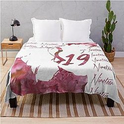 Han Jisung 19 Lino Print Throw Blanket
