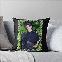 Han Jisung - Green Aesthetic Throw Pillow becomes - 

Han Jisung Green Aesthetic Throw Pillow