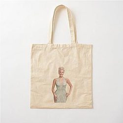 Hannah Waddingham in her Emmy 2024 Cotton Tote Bag