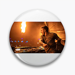 Beat Innovator Headhunterz Pins