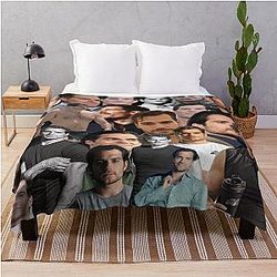Henry Cavill Throw Blanket