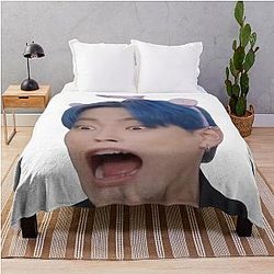 Tinky Winky Hongjoong Face Meme Throw Blanket