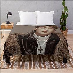 Kim Hongjoong (SMN) Throw Blanket