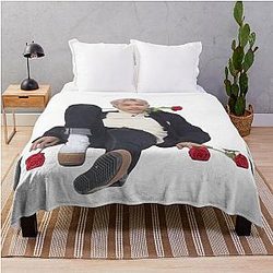 Flirty Hongjoong Meme Throw Blanket