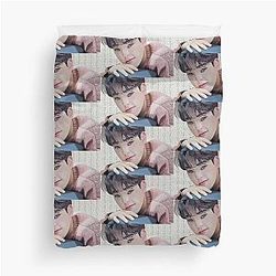 Seventeen Hoshi Duvet Cover