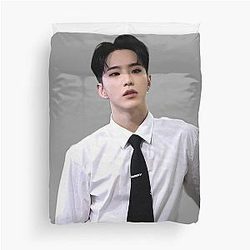 Seventeen Hoshi Duvet Cover