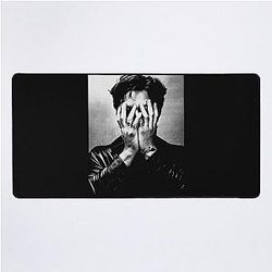 Hudson Williams Covering his Eye Desk Mat