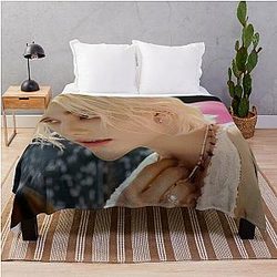 Stray Kids Hyunjin Throw Blanket