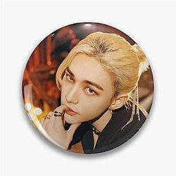 Stray Kids Hyunjin Pin