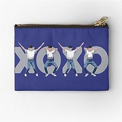 XOXO Hyunjin Zipper Pouch