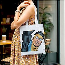 Invincible LA 0102 - Features the powerful and mysterious Omni Man Invincible Bags