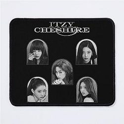 CHESHIRE ITZY Mouse Pad