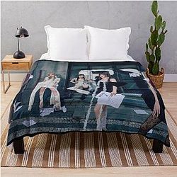 ITZY KPOP Throw Blanket