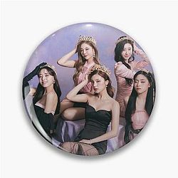 ITZY Checkmate Pin