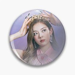 ITZY LIA Checkmate Pin