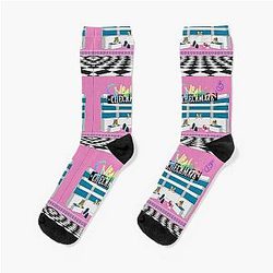 ITZY SNEAKERS