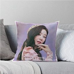ITZY CHAERYEONG Checkmate Throw Pillow