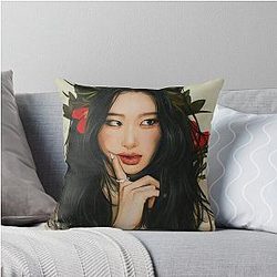 Chaeryeong Itzy Throw Pillow