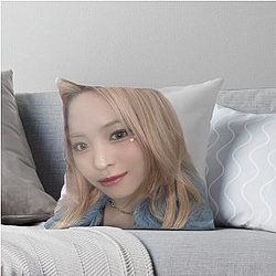 ITZY Ryujin Throw Pillow