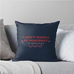 Itzy love Throw Pillow