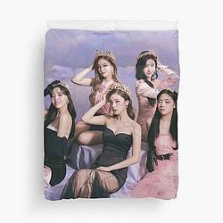 ITZY Checkmate Duvet Cover
