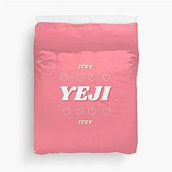Itzy Yeji Duvet Cover