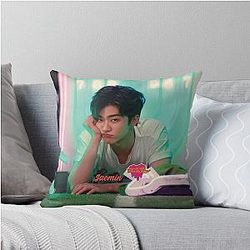 NCT DREAM Jaemin - DNYL Throw Pillow