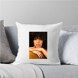 Breakout Actress Jaz Sinclair Pillows Cover