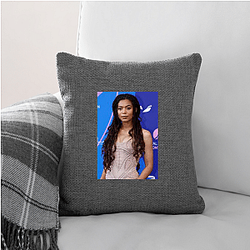 Hollywood Starlet Jaz Sinclair Pillows Cover