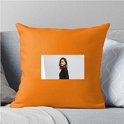 Glamorous Diva Jenna Coleman Pillows Cover