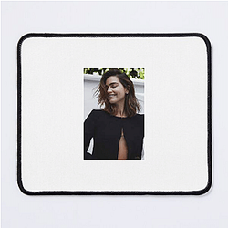 Red Carpet Queen Jenna Coleman Mouse Pads